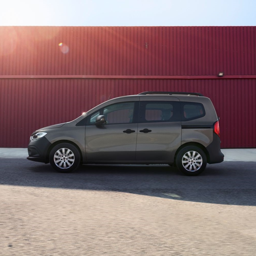 mercedes-benz_citan_tourer_baureihe_w420_exterieur_4-min