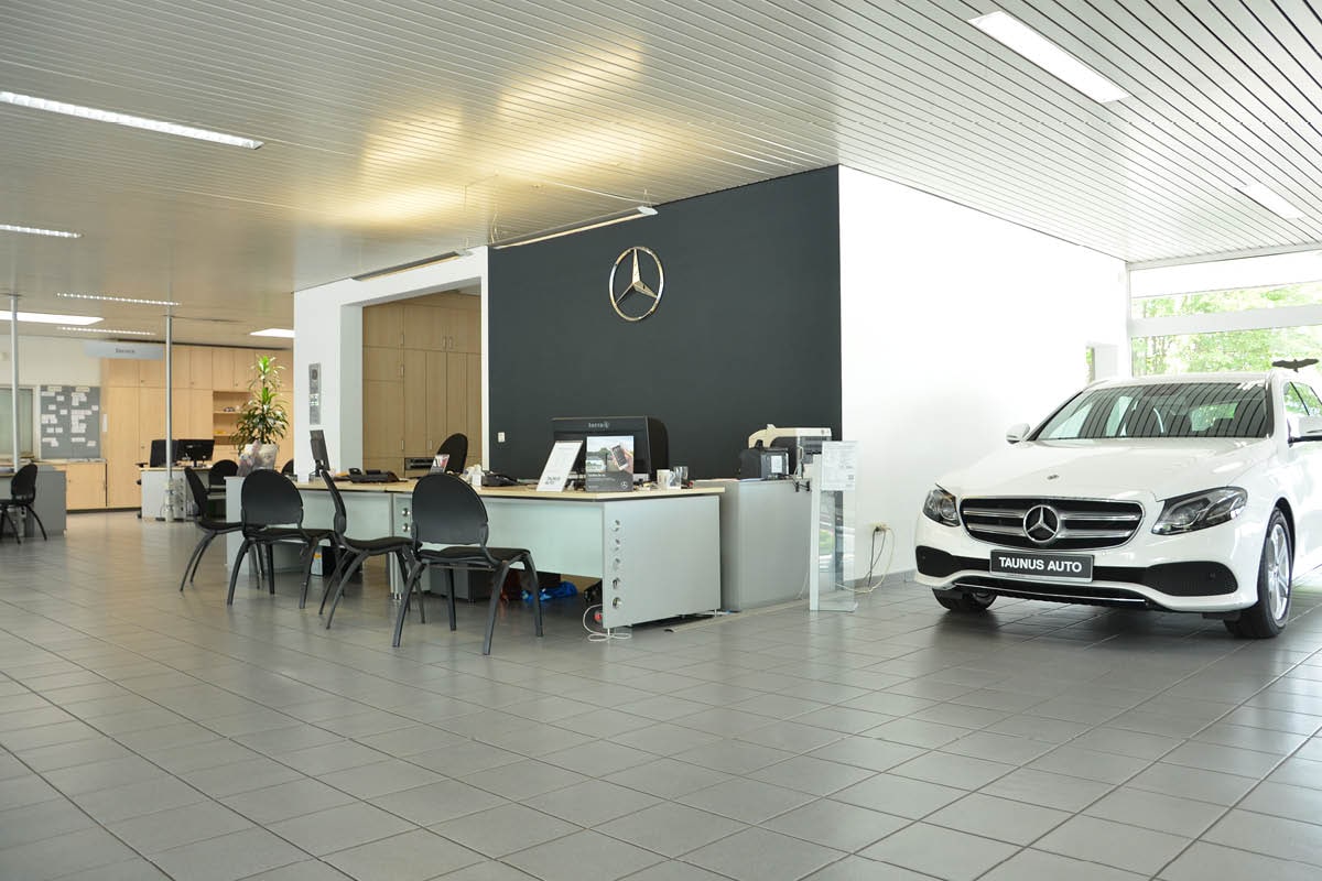 Taunusstein: Mercedes-Benz Händler - Werkstatt & Service